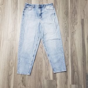 NWT AE Relaxed Mom Jeans